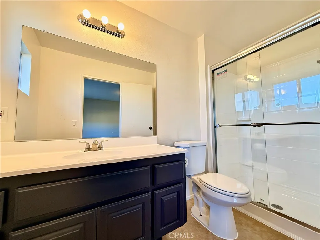 17365 Newmont, Lancaster, California 93535 home-pic-15